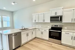 108 Zayd Ct, Jarrell, TX 76537 - Photo 10