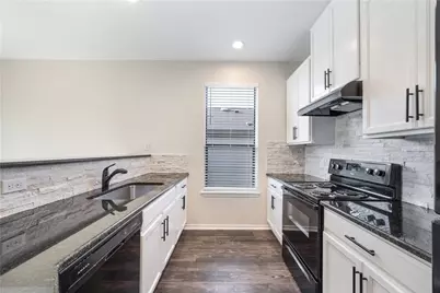 9000 Edmundsbury Drive, Austin, TX 78747 - Photo 6