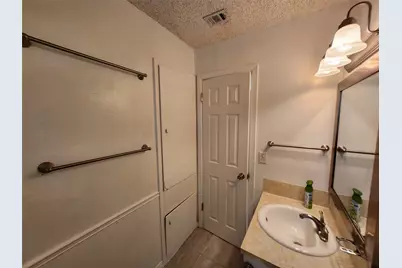 2404 Audubon Place #B, Austin, TX 78741 - Photo 20
