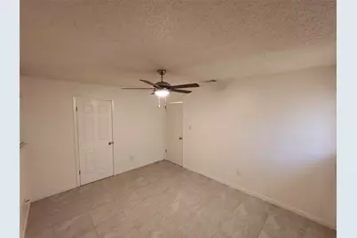 2404 Audubon Place #B, Austin, TX 78741 - Photo 12