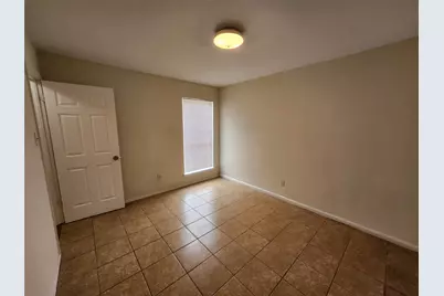 2404 Audubon Place #B, Austin, TX 78741 - Photo 4