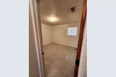 2404 Audubon Place #B, Austin, TX 78741 - Photo 18