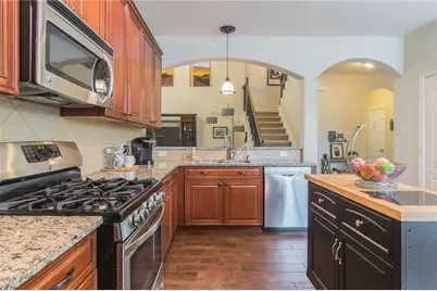 252 Pond View Pass, Buda, TX 78610 - Photo 8