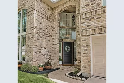 806 Mountain View Drive, Pflugerville, TX 78660 - Photo 2