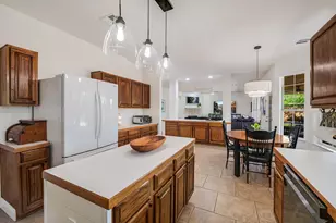 806 Mountain View Dr, Pflugerville, TX 78660 - Photo 8