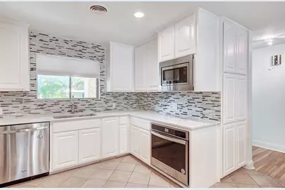 4914 Strass Drive, Austin, TX 78731 - Photo 10