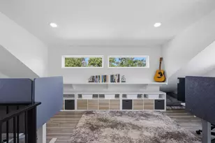 2711 Crest Ave, Austin, TX 78702 - Photo 26