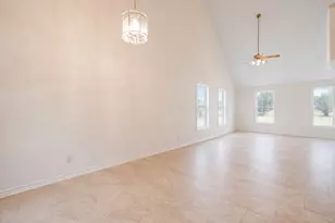 153 Pleasant Grove Rd, Elgin, TX 78621 - Photo 10