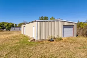 153 Pleasant Grove Rd, Elgin, TX 78621 - Photo 28