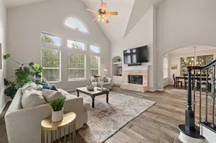 3209 Indigo Waters Dr, Austin, TX 78732 - Photo 4