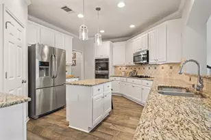 3209 Indigo Waters Dr, Austin, TX 78732 - Photo 14