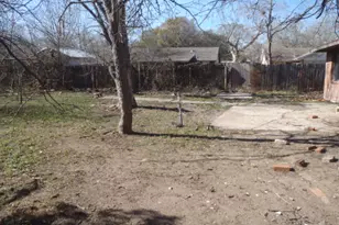 652 Fir Ln, Lockhart, TX 78644 - Photo 8