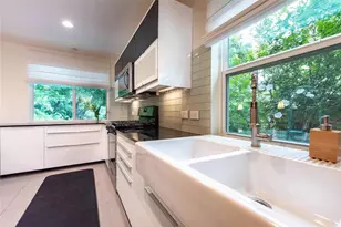 3302 Catalina Dr, Austin, TX 78741 - Photo 14