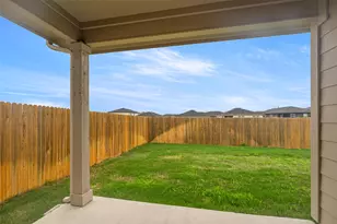 176 Texas Palmetto Cir, Kyle, TX 78640 - Photo 18