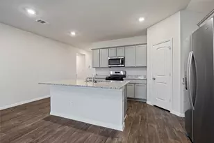 176 Texas Palmetto Cir, Kyle, TX 78640 - Photo 4