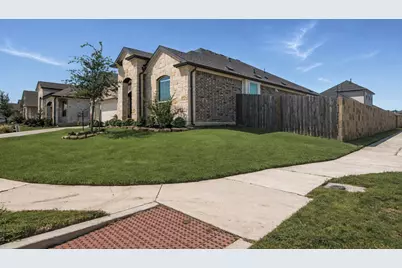 17901 Civorno Drive, Pflugerville, TX 78660 - Photo 2