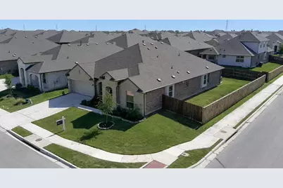 17901 Civorno Drive, Pflugerville, TX 78660 - Photo 4