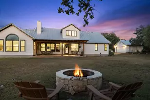 501 E Trail, Spicewood, TX 78669 - Photo 2