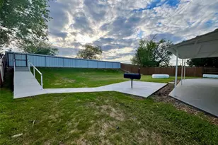 8007 Colony Loop Dr, Austin, TX 78724 - Photo 6