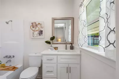 8007 Colony Loop Drive, Austin, TX 78724 - Photo 16