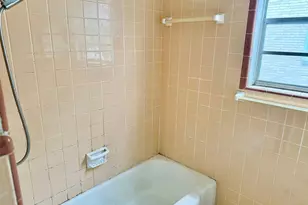 2411 S 5th St, Austin, TX 78704 - Photo 10