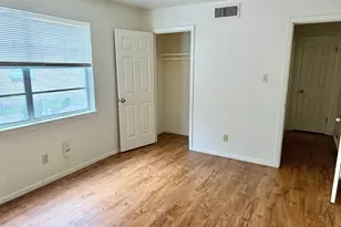 2411 S 5th St, Austin, TX 78704 - Photo 8