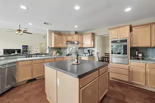 404 Mustang Way, Georgetown, TX 78633 - Photo 10