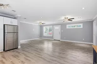 1103 Booker Ave, Austin, TX 78752 - Photo 4