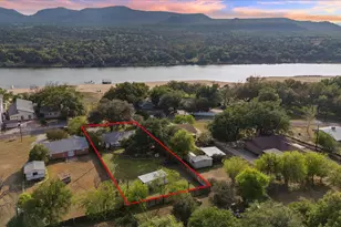 4247 River Oaks Dr, Kingsland, TX 78639 - Photo 2