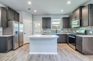 2005 Garretts Way, Manchaca, TX 78652 - Photo 6