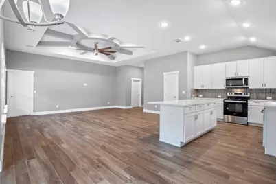 212 Tahitian Drive, Bastrop, TX 78602 - Photo 6