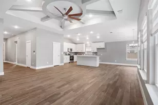 212 Tahitian Dr, Bastrop, TX 78602 - Photo 8