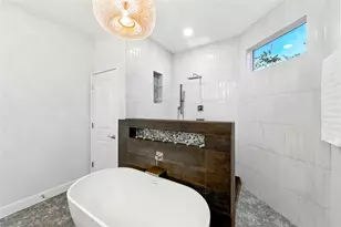 4115 Noon Day Cove, Spicewood, TX 78669 - Photo 16