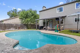 1602 Rock Creek Dr, Round Rock, TX 78681 - Photo 32