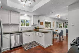 1602 Rock Creek Dr, Round Rock, TX 78681 - Photo 12