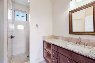18400 Lakepoint Cove, Lago Vista, TX 78645 - Photo 28
