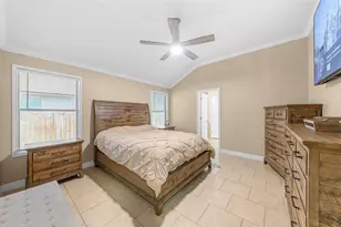 212 Lakemont Dr, Hutto, TX 78634 - Photo 18