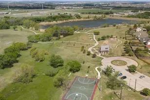 212 Lakemont Dr, Hutto, TX 78634 - Photo 26