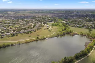 212 Lakemont Dr, Hutto, TX 78634 - Photo 28