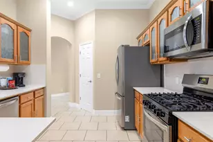 212 Lakemont Dr, Hutto, TX 78634 - Photo 12