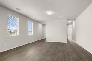 700 Running Creek Dr, Kyle, TX 78640 - Photo 8