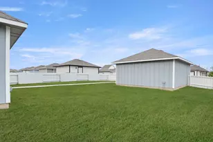 700 Running Creek Dr, Kyle, TX 78640 - Photo 32