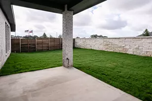 3808 Sonesta St, Lockhart, TX 78644 - Photo 22