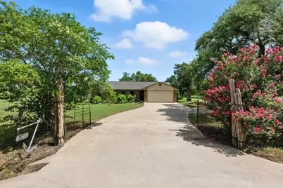 190 Carol Ann Drive, Austin, TX 78737 - Photo 4