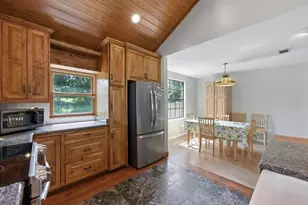 190 Carol Ann Dr, Austin, TX 78737 - Photo 12