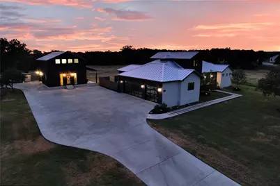 150 Wandering Oak Circle, Burnet, TX 78611 - Photo 2