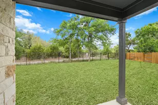 113 Edgemoor Cv, Georgetown, TX 78628 - Photo 4