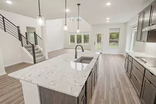 113 Edgemoor Cv, Georgetown, TX 78628 - Photo 8