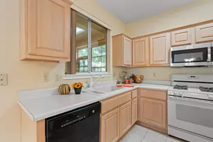 214 Whispering Wind Dr, Georgetown, TX 78633 - Photo 10