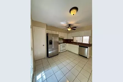 10805 Lanshire Drive #B, Austin, TX 78758 - Photo 6